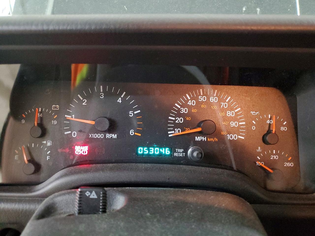 2001 Jeep Cherokee VIN 1J4FF48S41L608426 photo 9