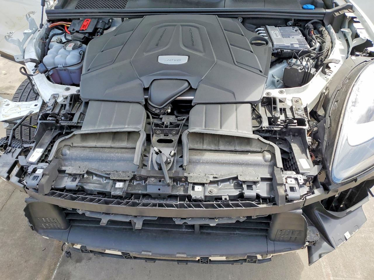 2023 PORSCHE Cayenne VIN WP1AA2AY4PDA10498 photo 12