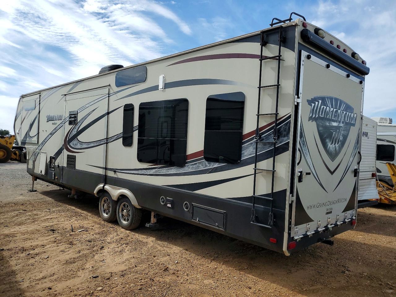 2014 GRAND Momentum VIN 573FM4327E1101310 photo 3