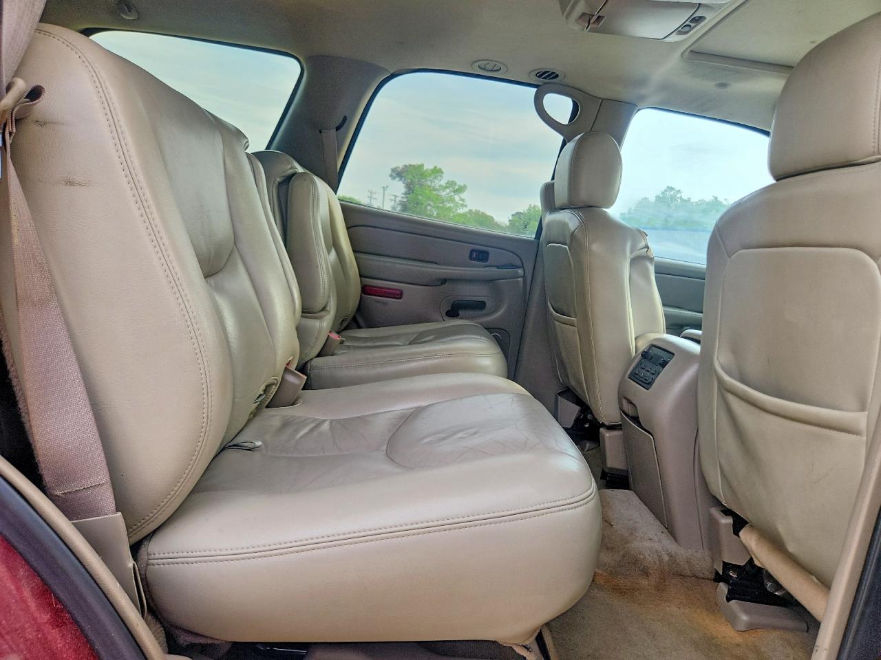 2005 CHEV Tahoe VIN 1GNEK13T95R269376 photo 11