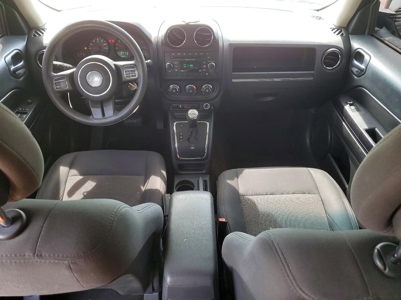 2013 Jeep Patriot VIN 1C4NJRBB8DD280593 photo 8
