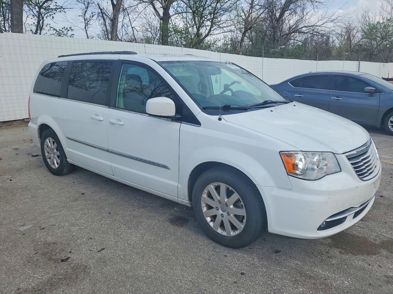 2016 Chrysler Minivan VIN 2C4RC1BG2GR187854 photo 4
