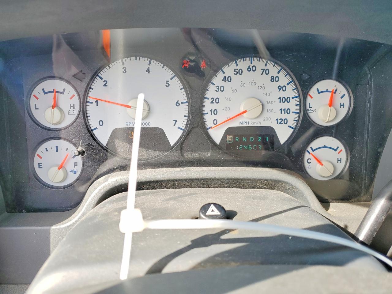 2008 Dodge Ram 1500 VIN 1D7HU18208S630383 photo 9