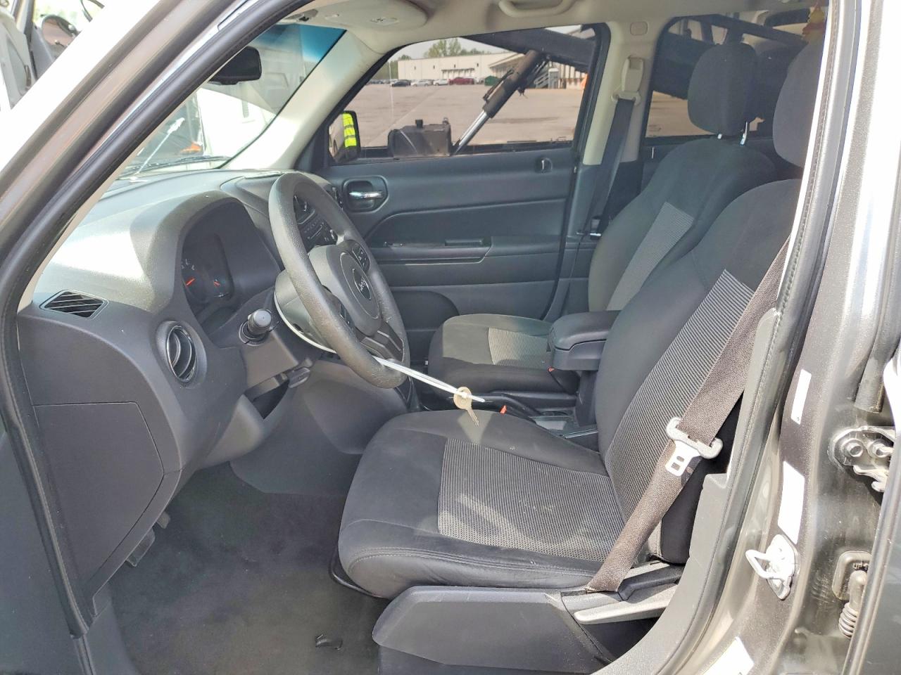 2013 Jeep Patriot VIN 1C4NJRBB8DD280593 photo 7