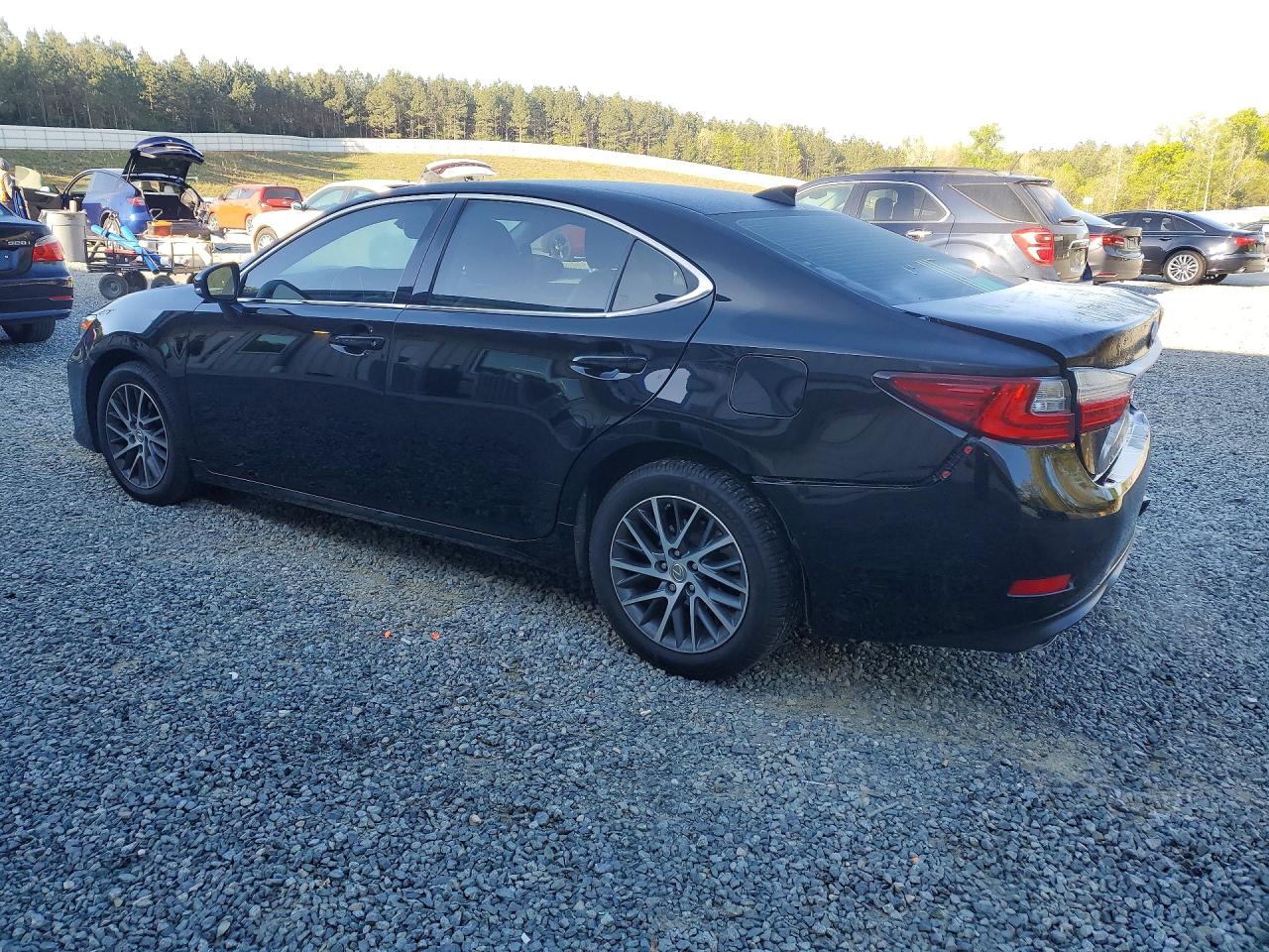 2017 Lexus ES350 VIN 58ABK1GG4HU076177 photo 2