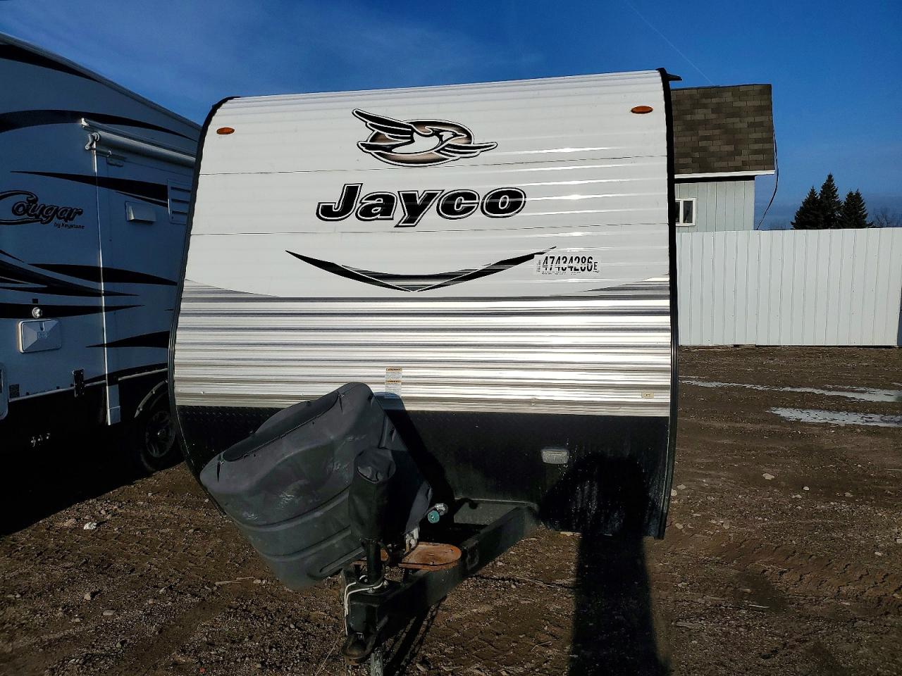 2017 JAYCO Travel tra VIN 1UJBJ0BN7H1T80135 photo 8