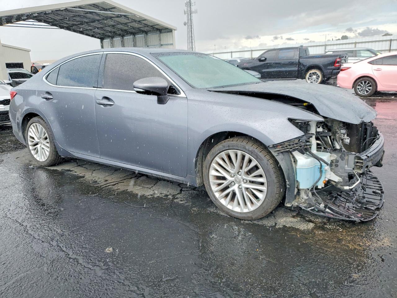 2014 Lexus ES350 VIN JTHBK1GGXE2118613 photo 4