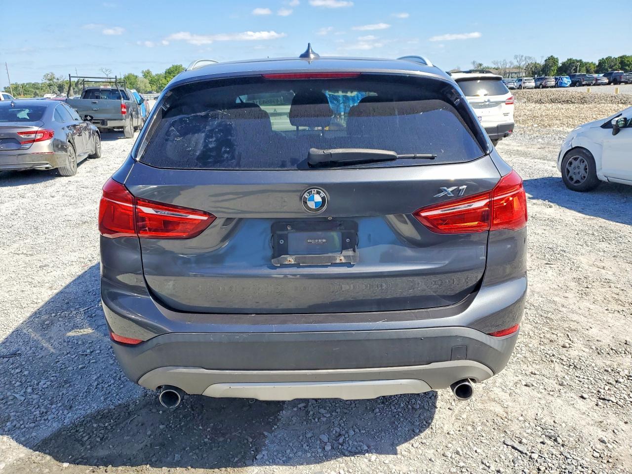 2018 BMW X1 VIN WBXHT3C3XJ5K23316 photo 6
