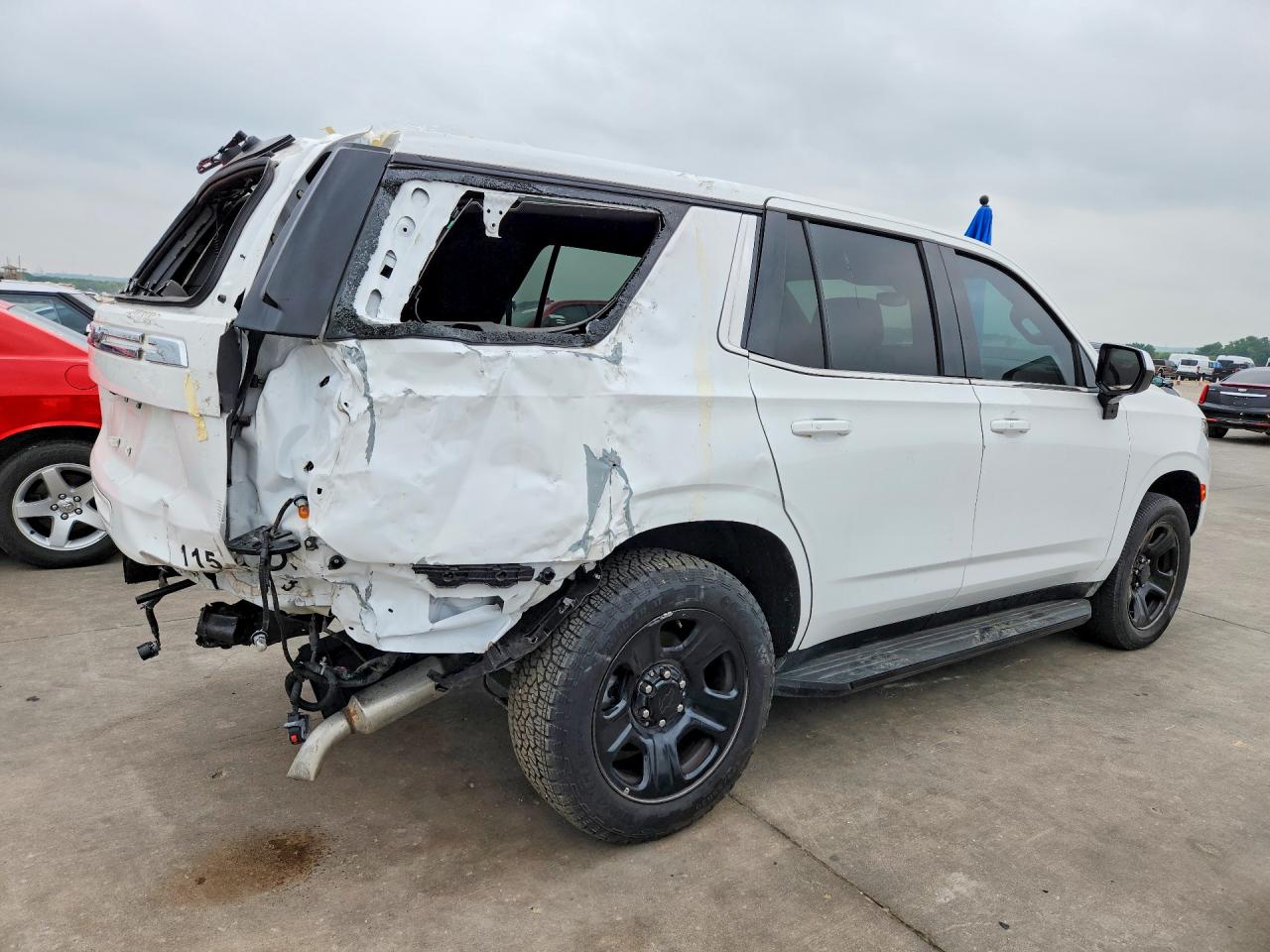 2024 Chevrolet Tahoe VIN 1GNSCLED4RR300623 photo 3