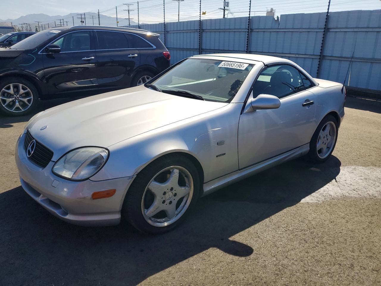 1999 Mercedes-Benz Slk-class VIN WDBKK47FXXF088789 photo 1