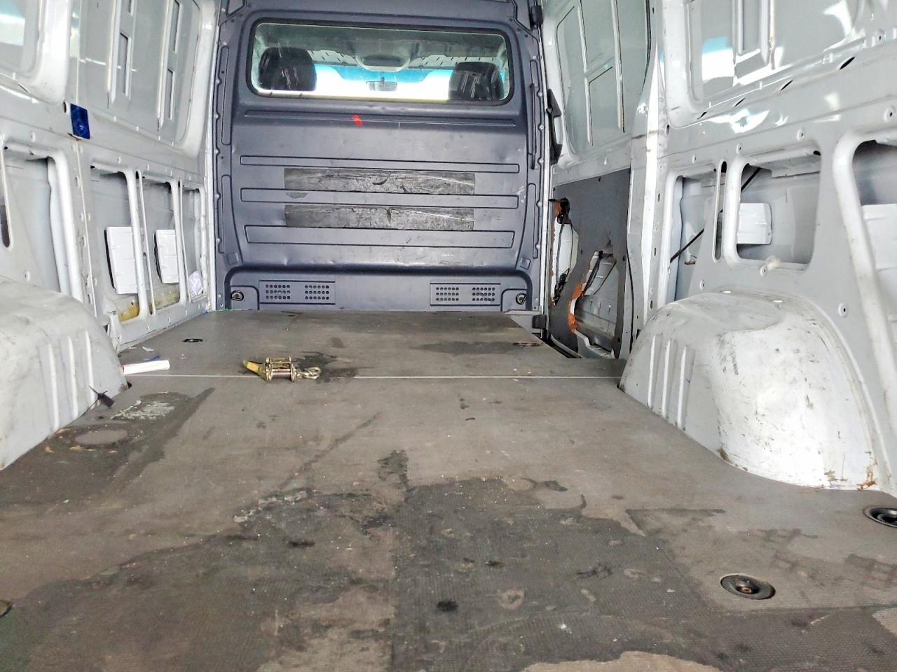 2015 FREIGHTLINER Sprinter VIN WDYPE7DC0FP137988 photo 10