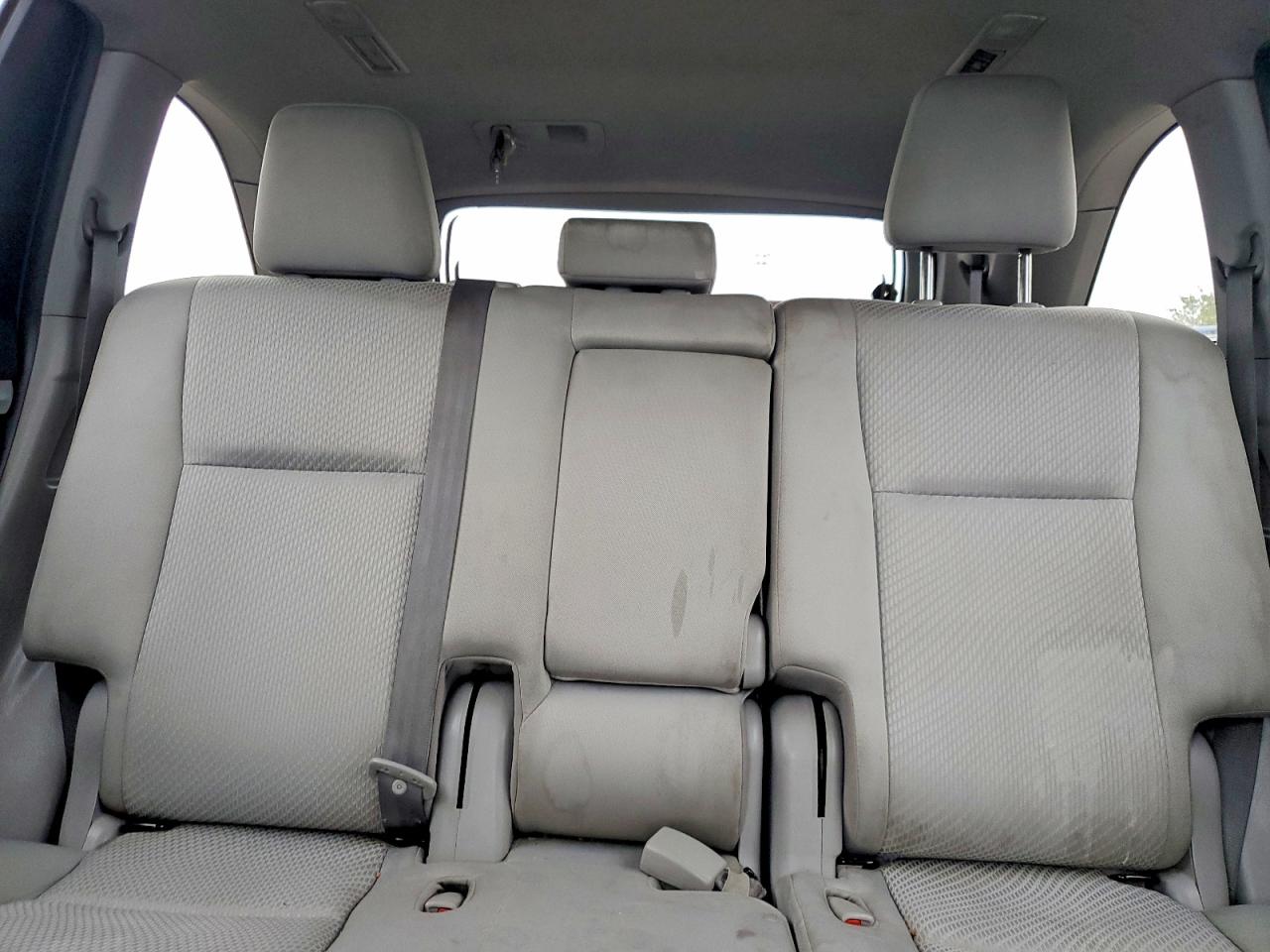 2019 Toyota Highlander VIN 5TDZARFH8KS049470 photo 10