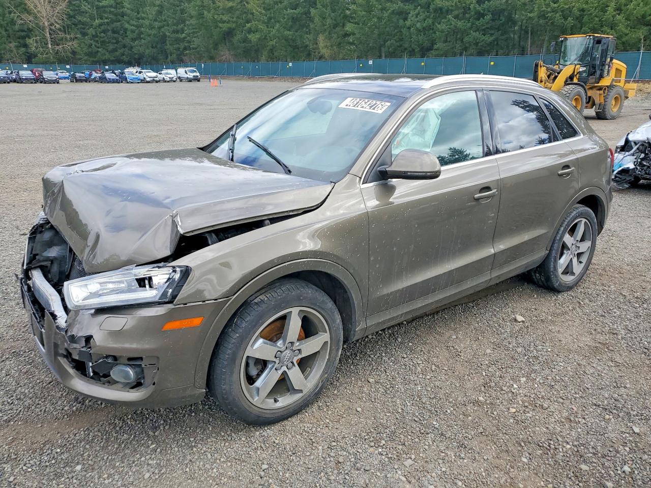2015 Audi Q3 VIN WA1GFCFS1FR007898 photo 1