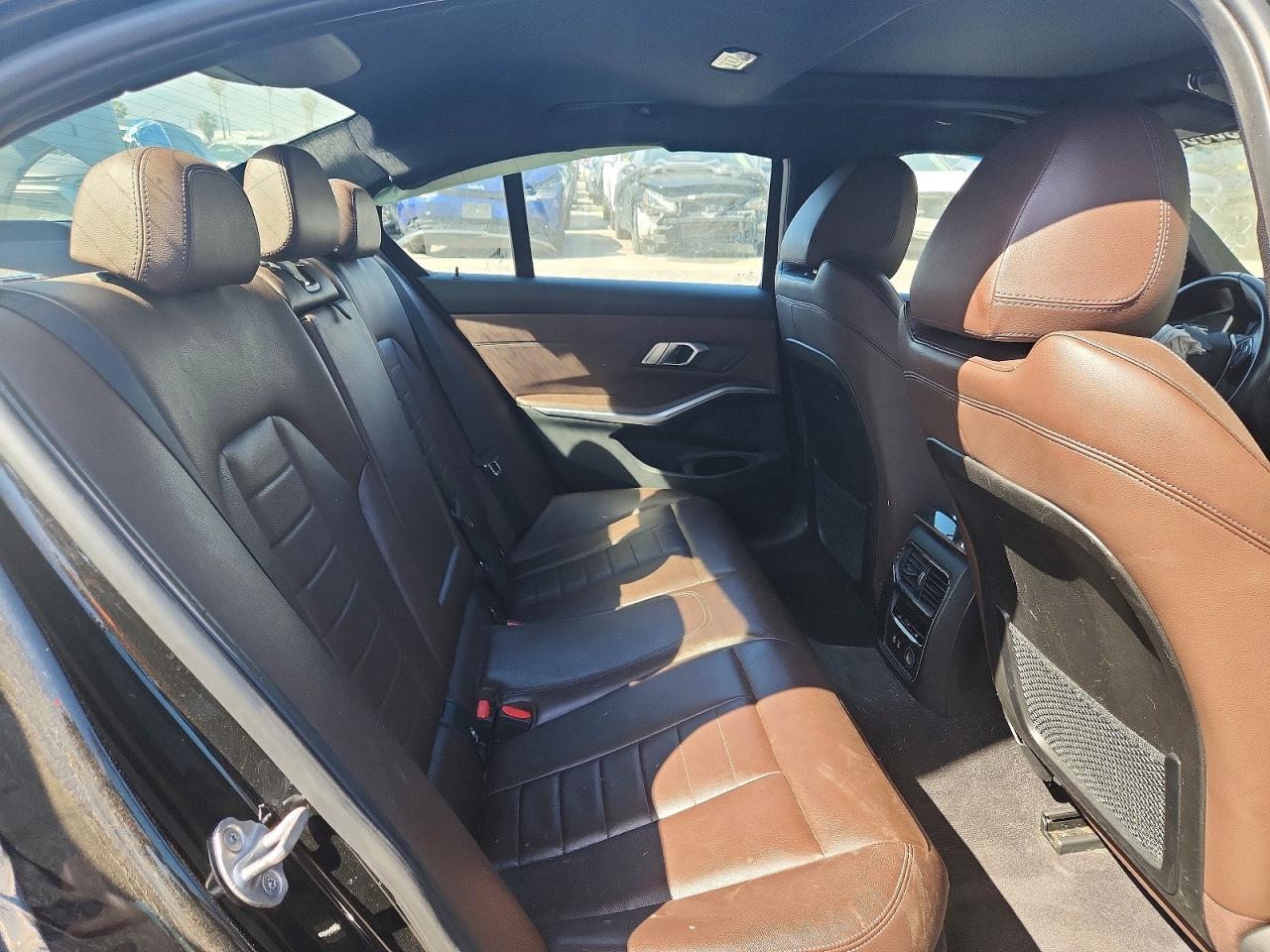 2019 BMW 3 series VIN WBA5R1C52KAK09162 photo 10