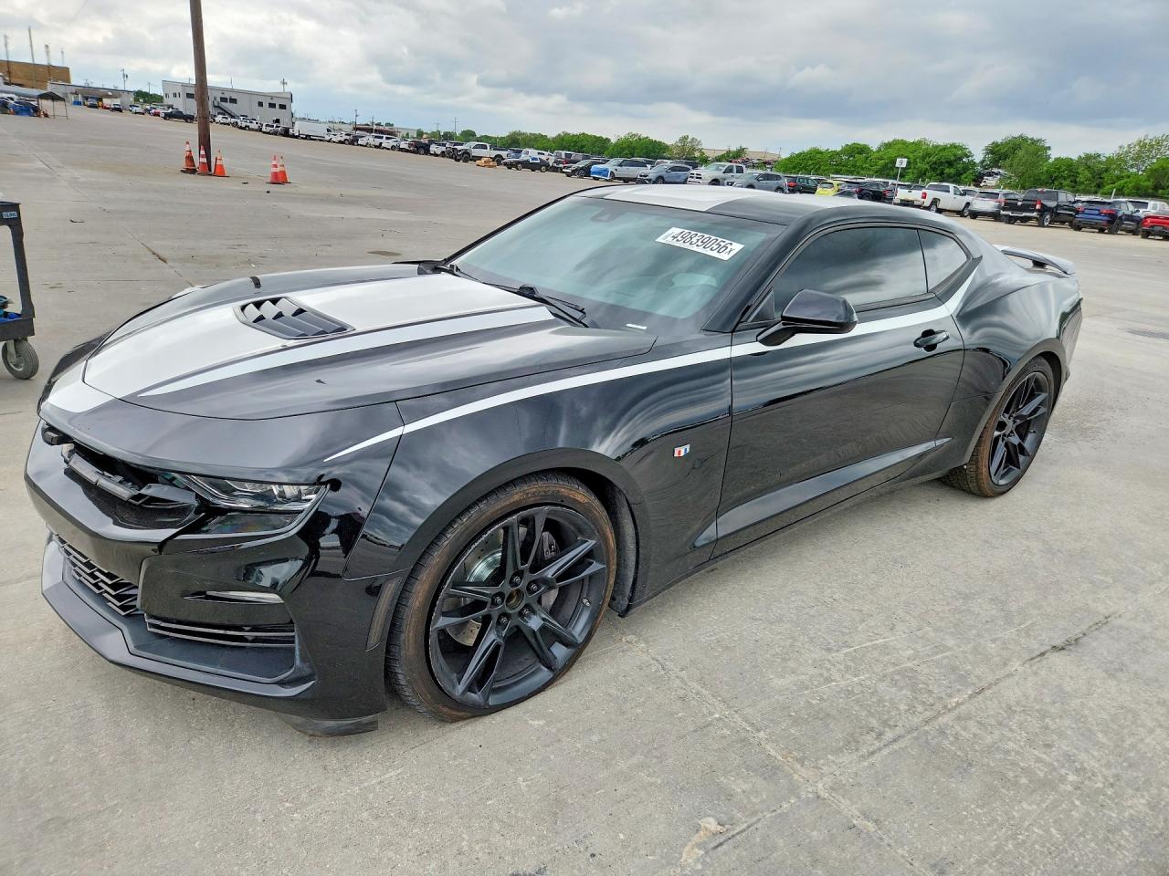 2021 Chevrolet Camaro VIN 1G1FH1R79M0129779 photo 1