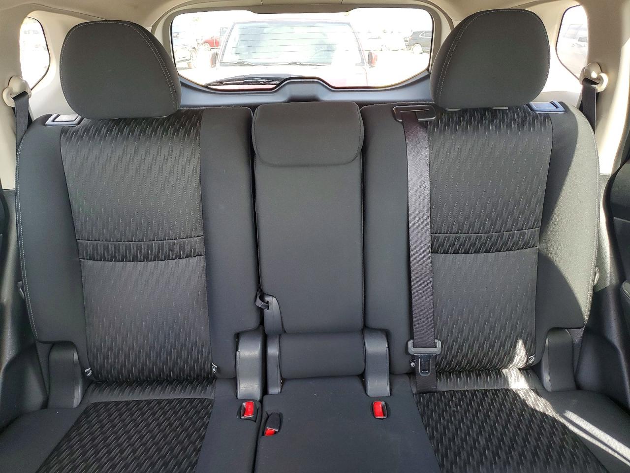 2018 Rogue VIN KNMAT2MT4JP501977 photo 10