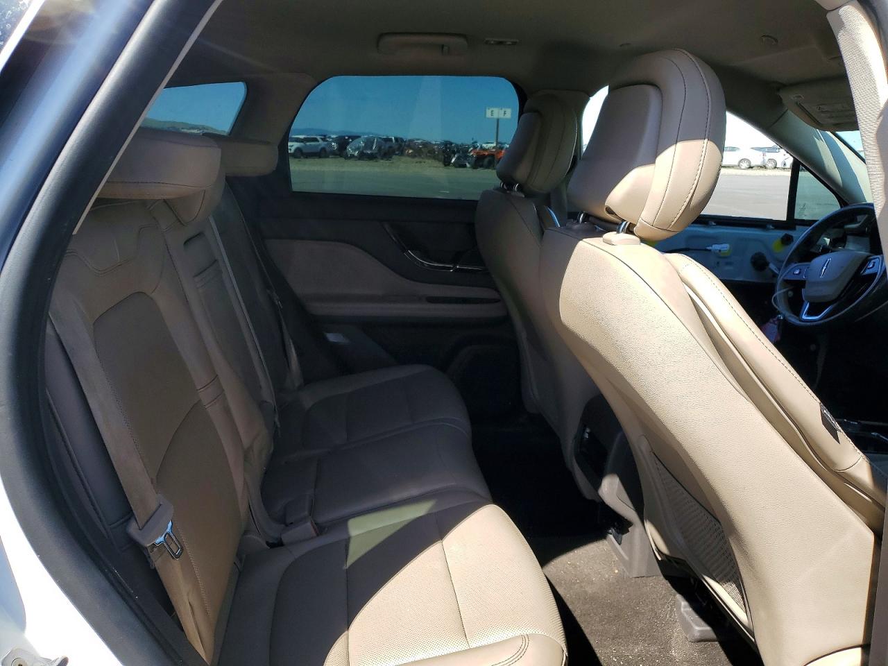 2020 Lincoln Corsair VIN 5LMCJ1C90LUL21410 photo 11