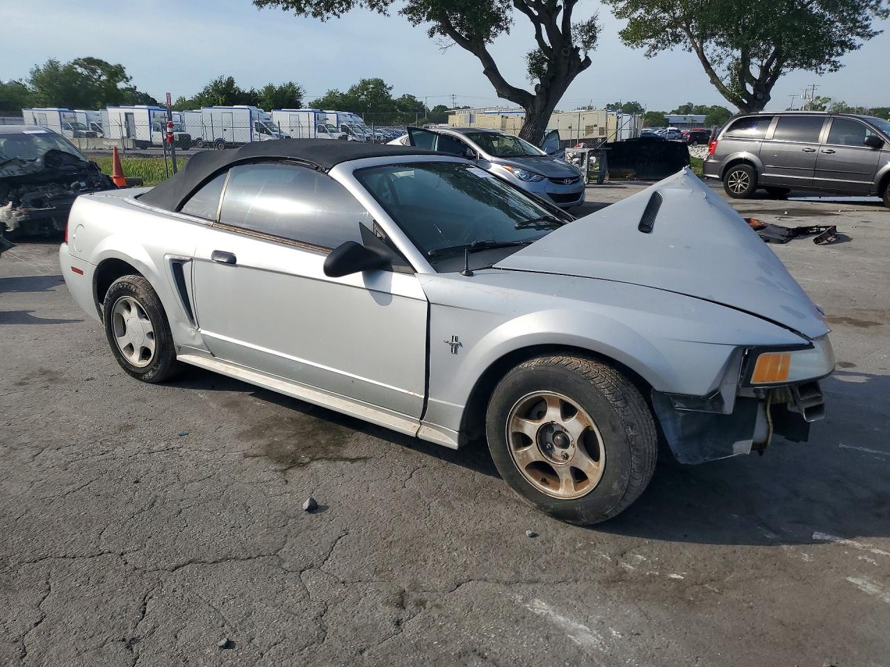 2000 Ford Mustang VIN 1FAFP4448YF145960 photo 4