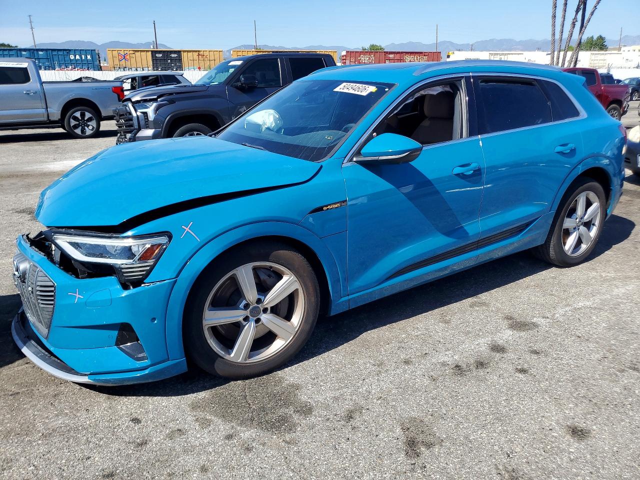2019 Audi E-tron VIN WA1LAAGE9KB011727 photo 1