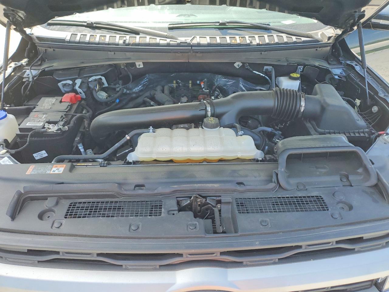 2024 Ford Expedition VIN 1FMJK1J84REB10487 photo 12