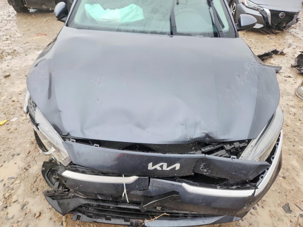 2022 Kia Forte lxs VIN 3KPF24ADXNE482889 photo 11