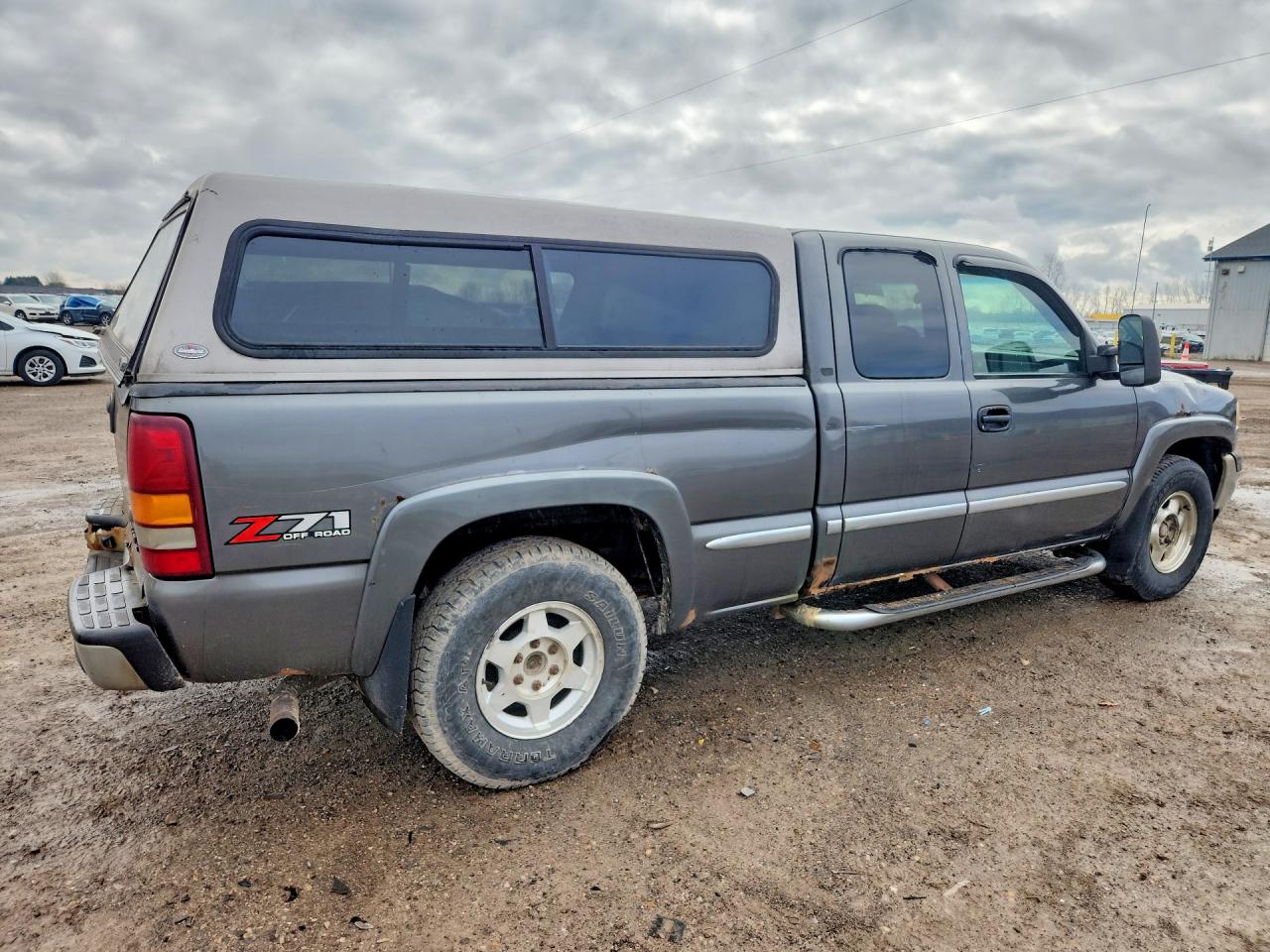 2002 GMC SIERRA VIN 1GTEK19T52E263058 photo 3