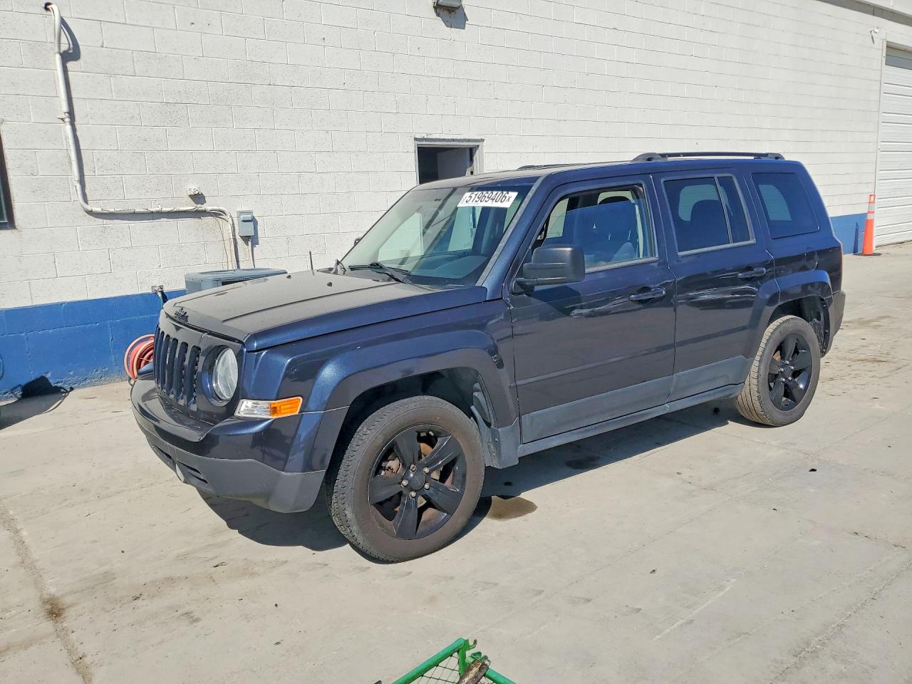 2015 Jeep Patriot VIN 1C4NJPBA0FD343085 photo 1