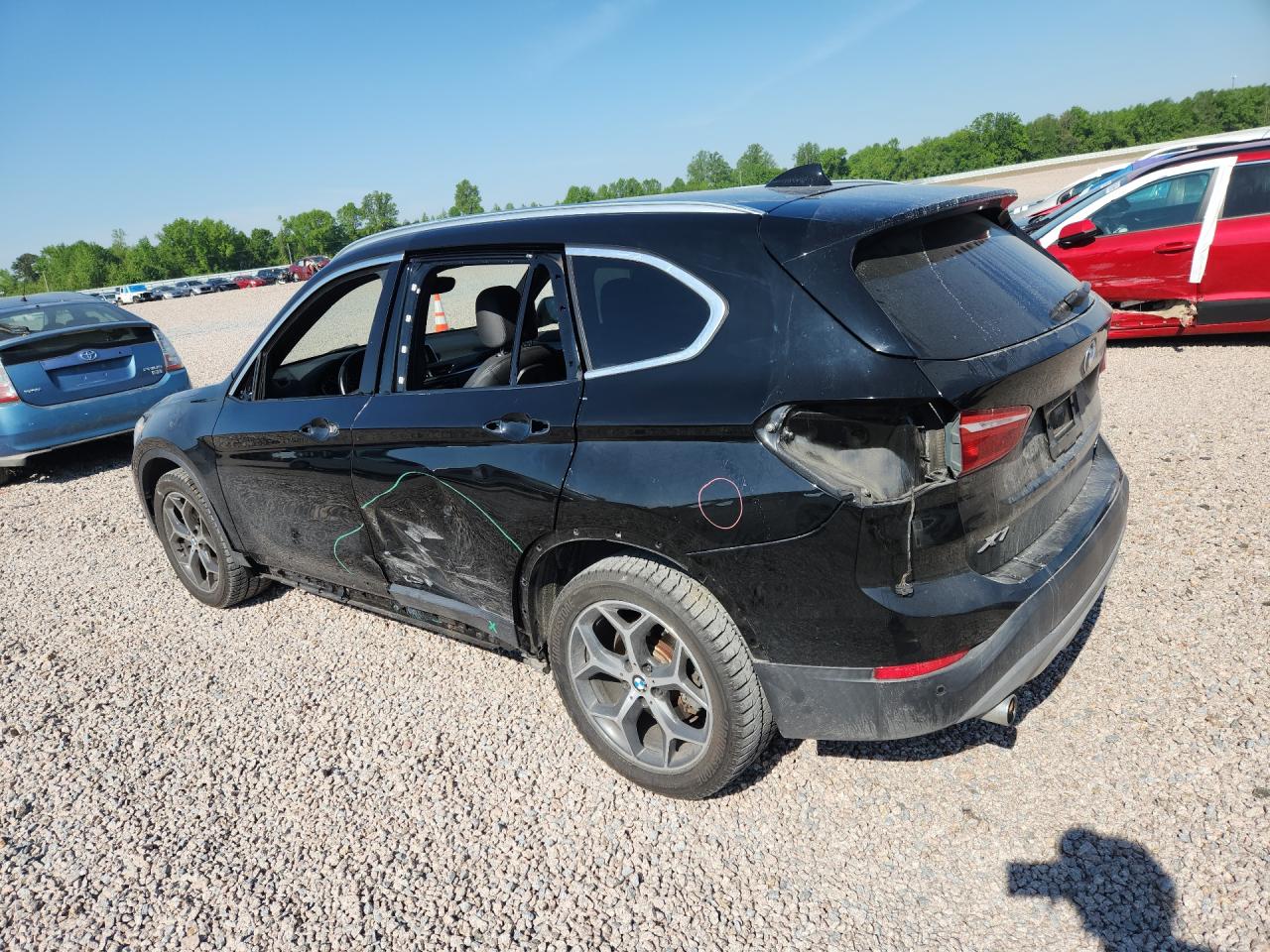 2019 BMW X1 VIN WBXHU7C57K3H46363 photo 2