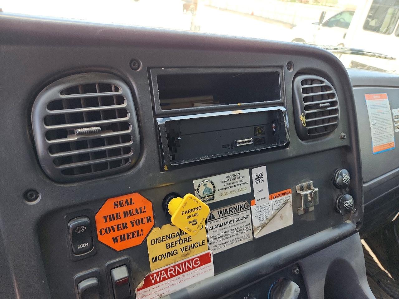 2013 FREIGHTLINER All other VIN 1FVHC3BS7DHFA4744 photo 9