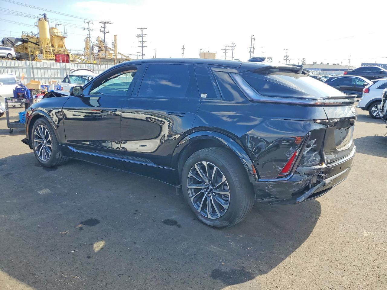 2025 Cadillac All other VIN 1GYKPURK6SZ317077 photo 2
