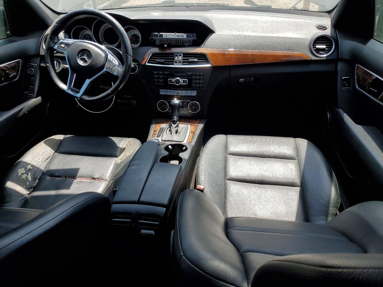 2014 Mercedes-Benz C class VIN WDDGF4HB3EG249441 photo 8