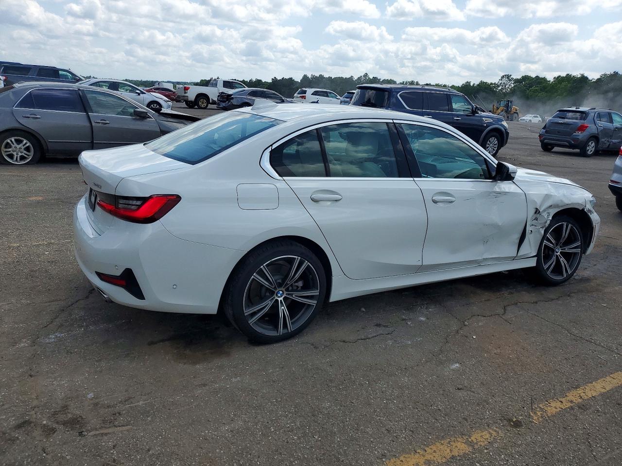 2021 BMW 3 series VIN 3MW5R1J0XM8B67068 photo 3