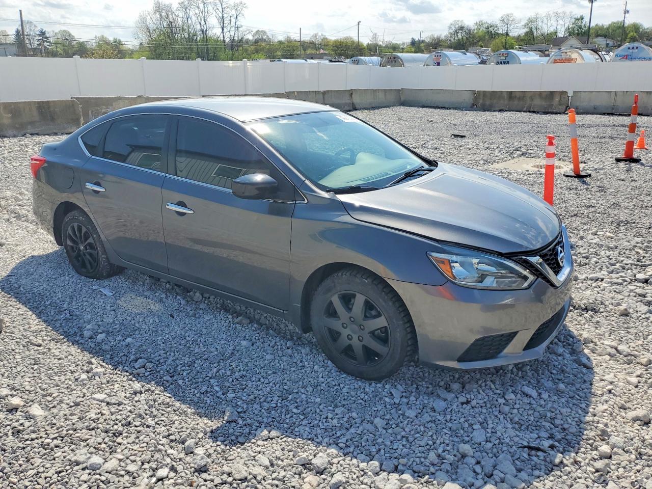 2018 NISS Sentra VIN 3N1AB7AP7JY321160 photo 4