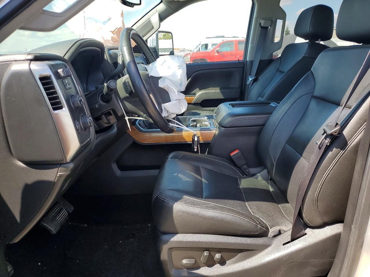 2018 Chevrolet All models VIN 1GC1KWEY8JF142322 photo 7