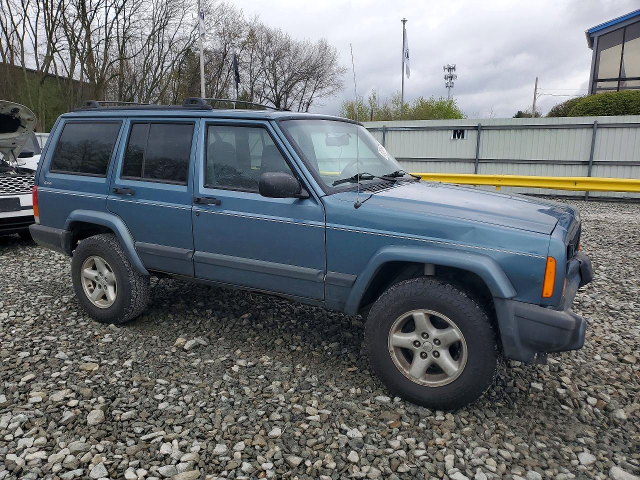 1999 Jeep Cherokee VIN 1J4FF68S7XL664008 photo 4