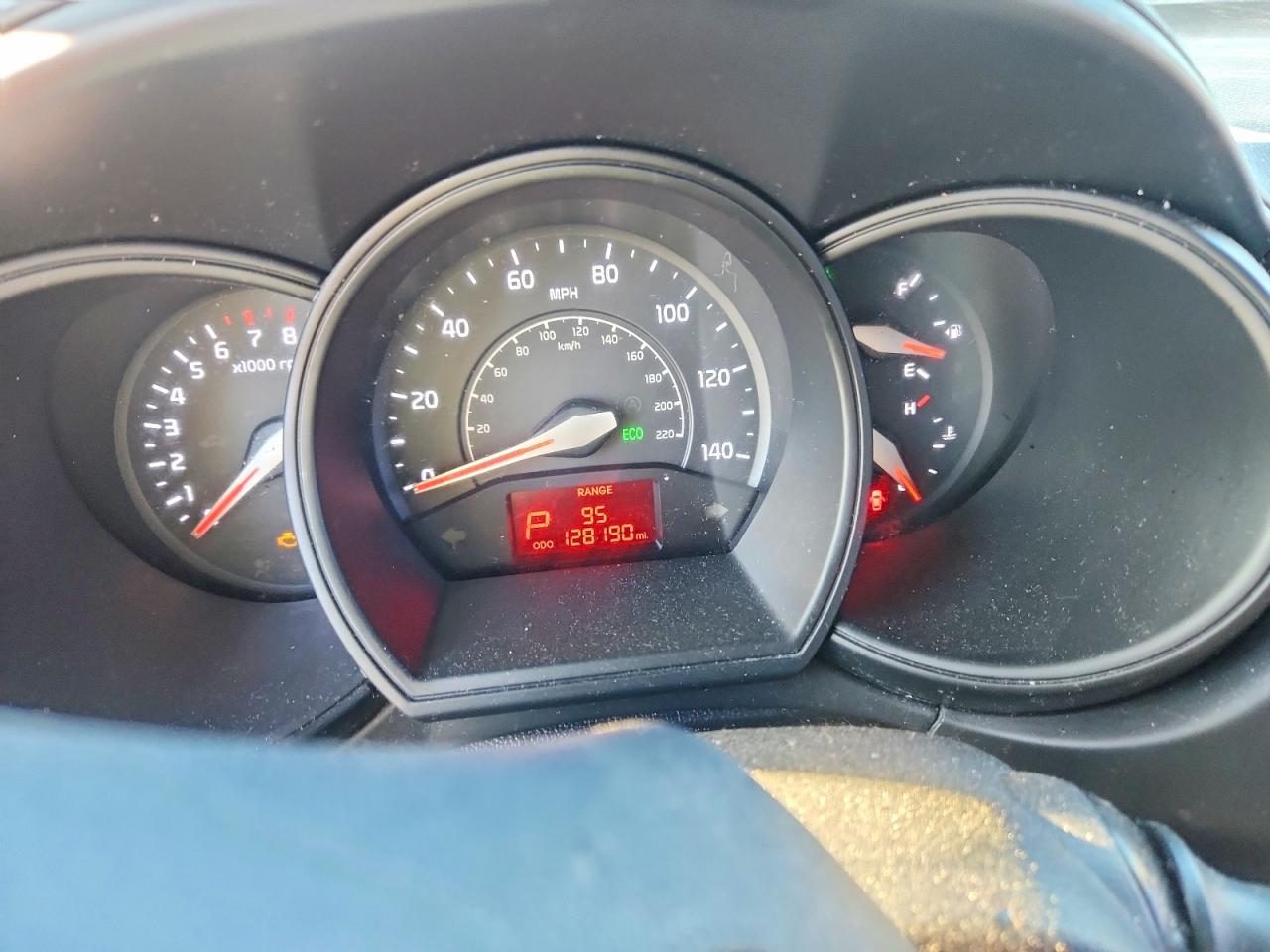 2015 Kia Rio VIN KNADM4A34F6517861 photo 9