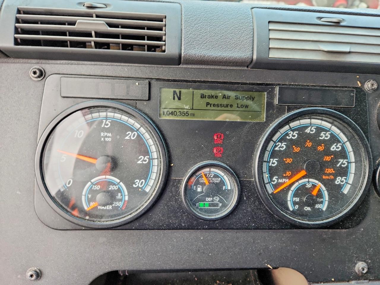 2018 FREIGLINER All other VIN 1FUJGLDR9JLJK5159 photo 8