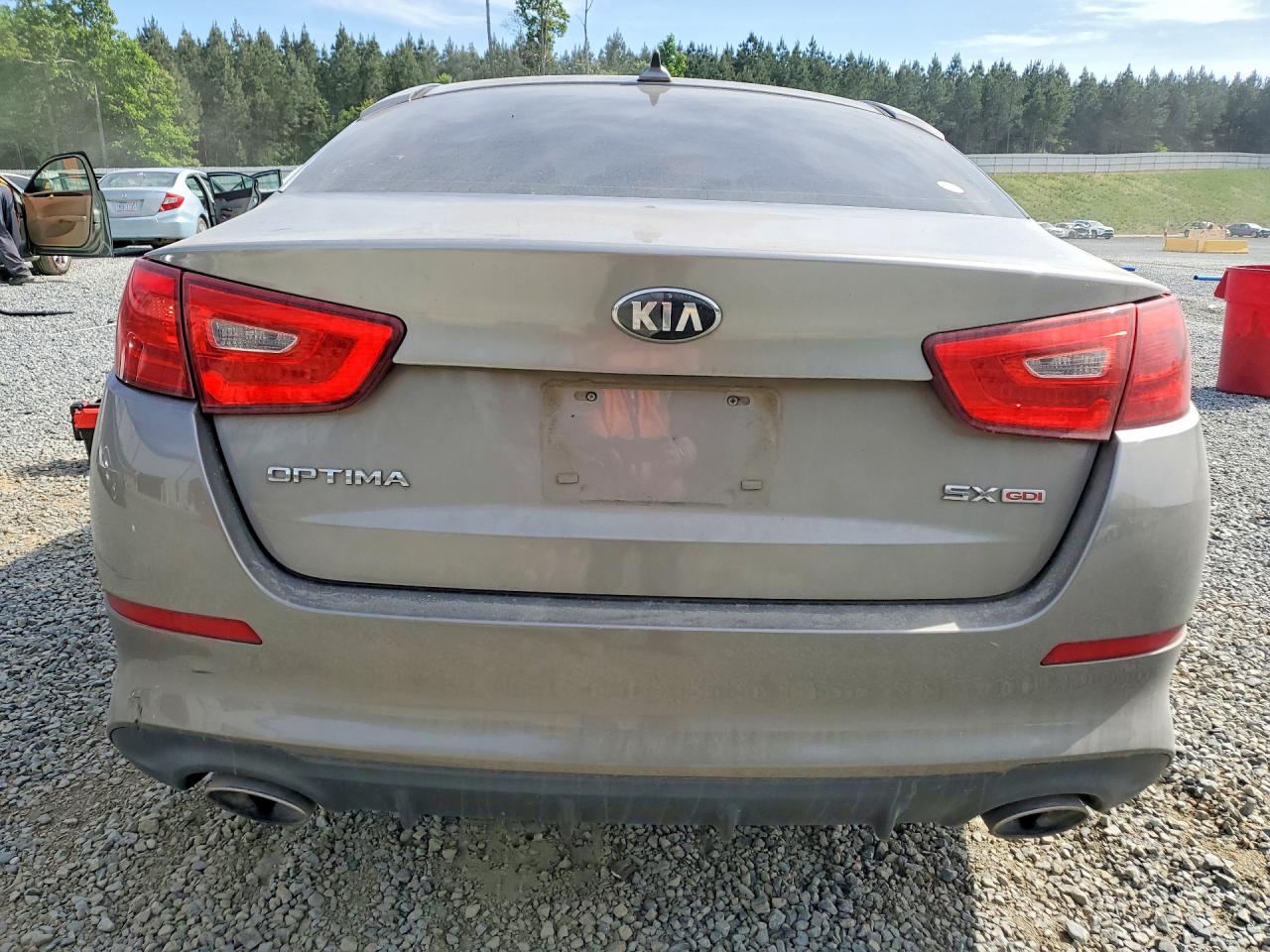 2015 Kia Optima VIN 5XXGR4A70FG366751 photo 6