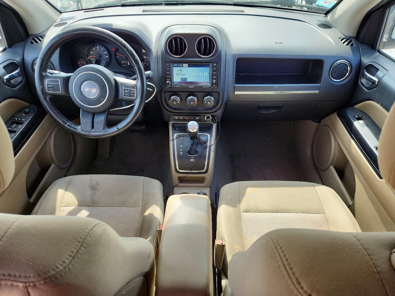 2011 Jeep Compass VIN 1J4NT1FB4BD155765 photo 8