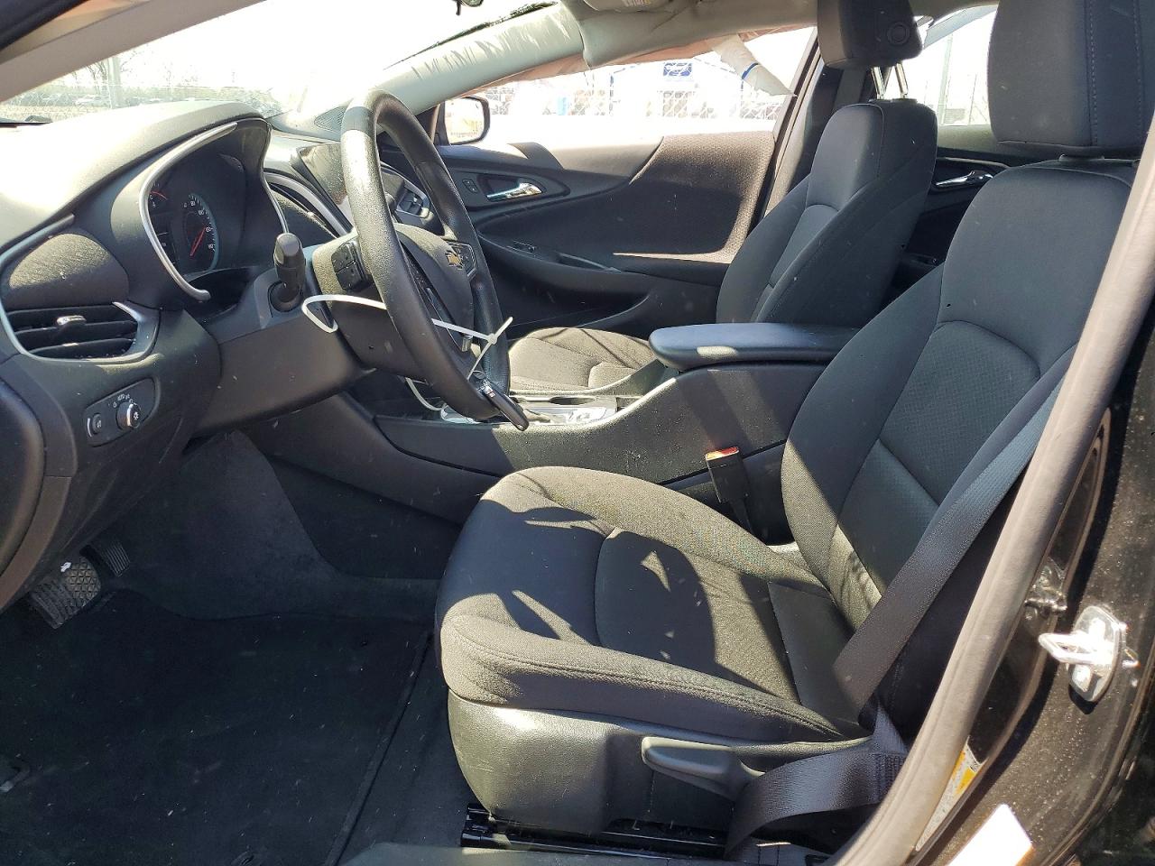 2025 Chevrolet Malibu VIN 1G1ZB5ST7SF112048 photo 7