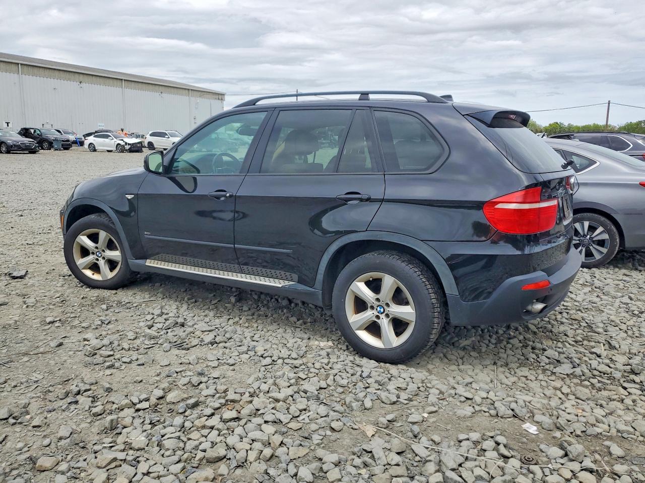 2009 BMW X5 VIN 5UXFE43569L267647 photo 2