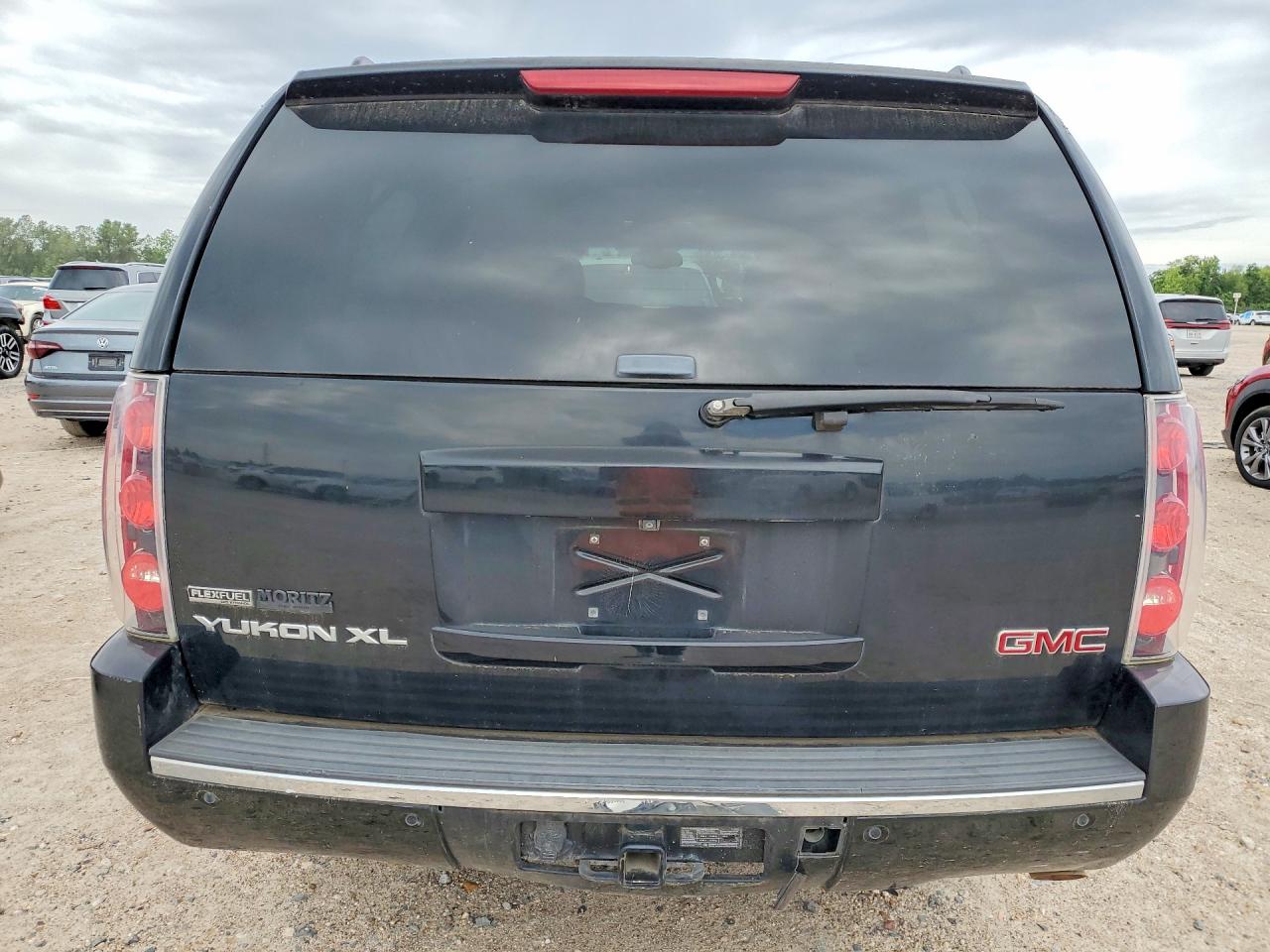 2011 GMC Yukon VIN 1GKS2MEF7BR361347 photo 6
