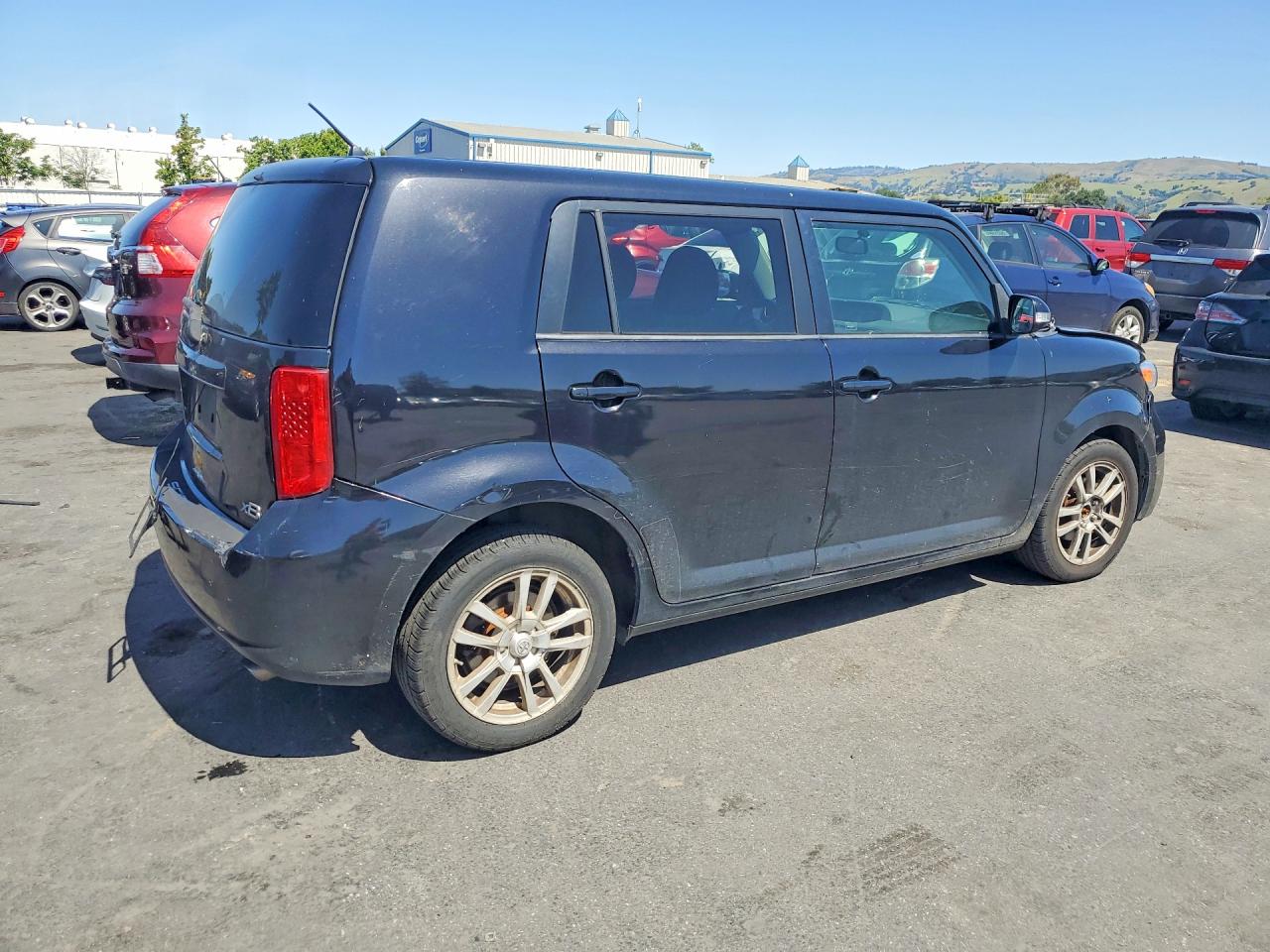 2009 TOYOTA Scion VIN JTLKE50EX91075237 photo 3