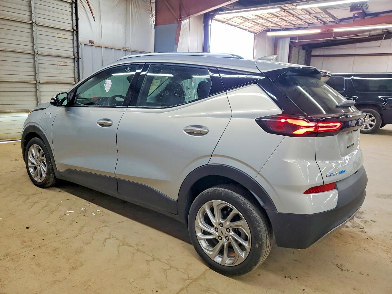 2023 Chevrolet Bolt VIN 1G1FY6S0XP4140362 photo 2