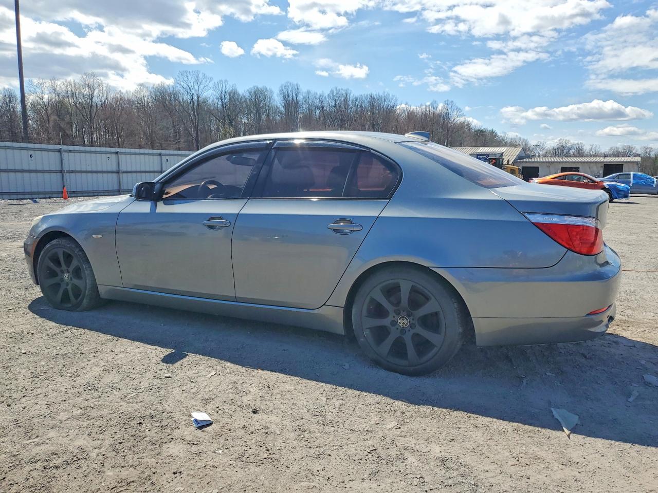2008 BMW 5 series VIN WBANV93518CZ66996 photo 2