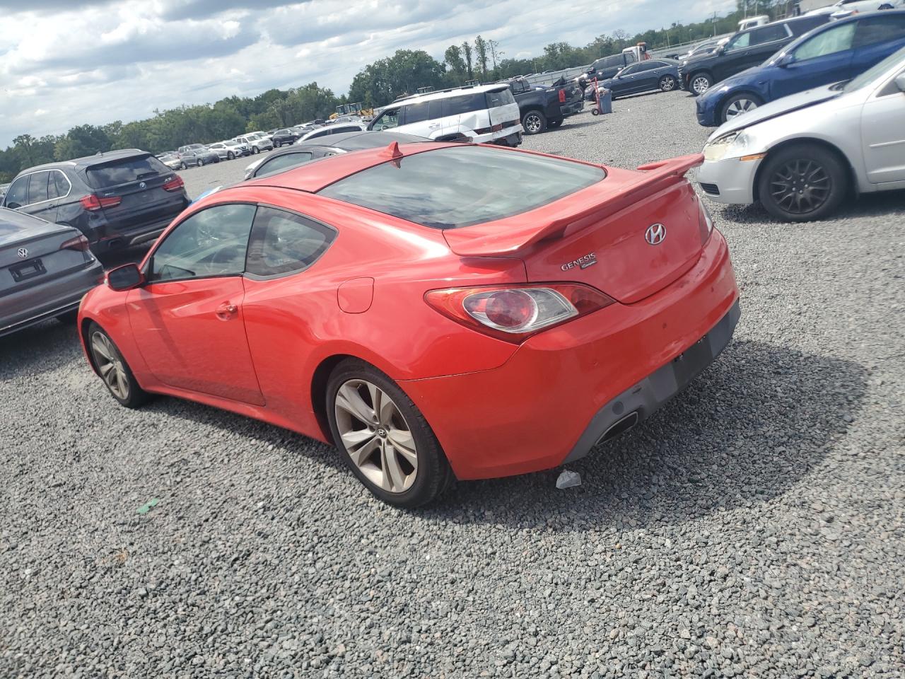 2011 Hyundai Genesis VIN KMHHU6KH1BU048739 photo 2