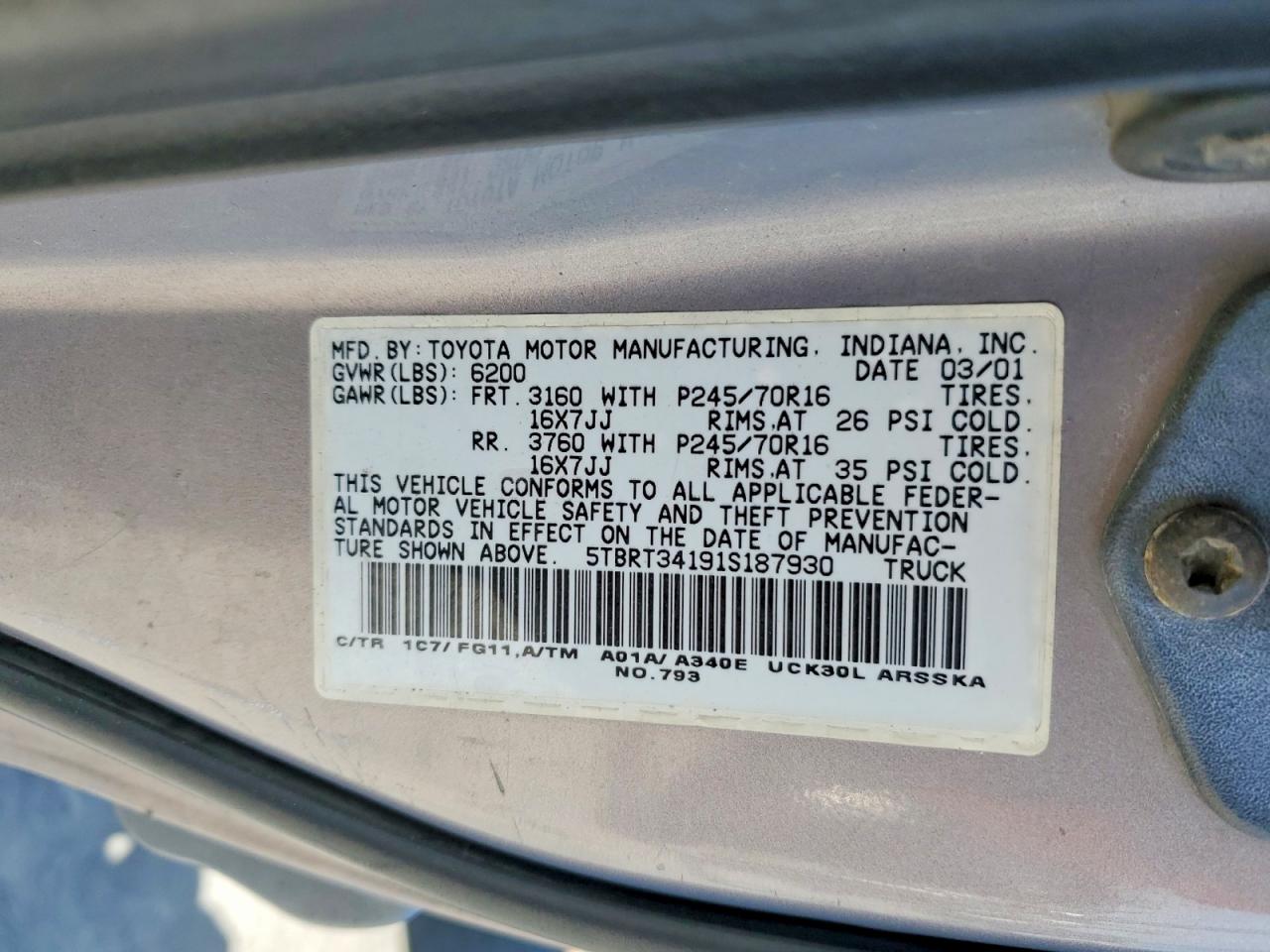 2001 Toyota Tundra VIN 5TBRT34191S187930 photo 12