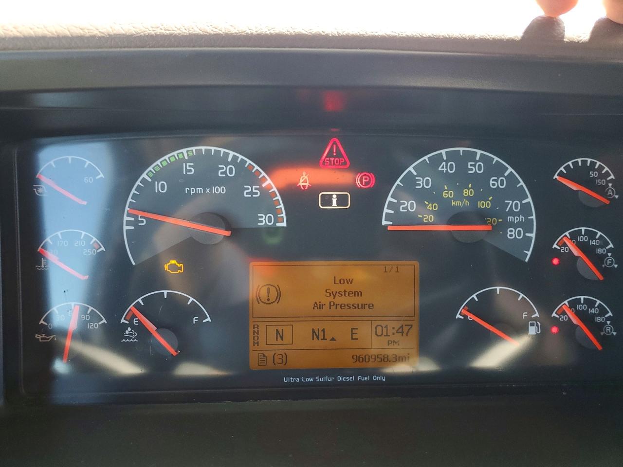 2016 Volvo All models VIN 4V4NC9EH9GN948933 photo 8