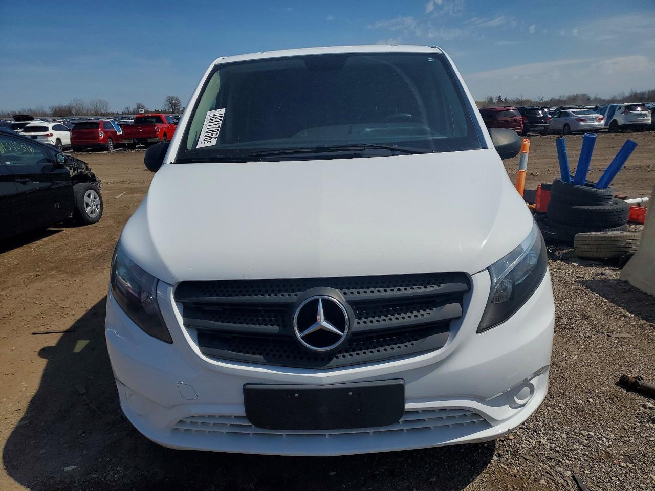 2018 Mercedes Metris VIN WD3PG2EA5J3481395 photo 5