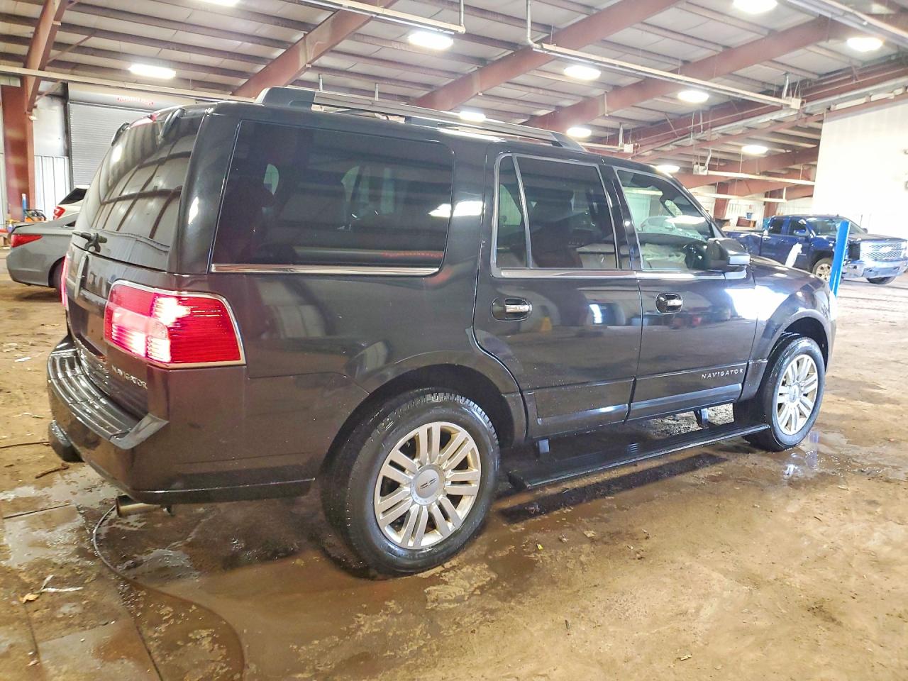 2014 Lincoln Navigator VIN 5LMJJ2J51EEL07008 photo 3